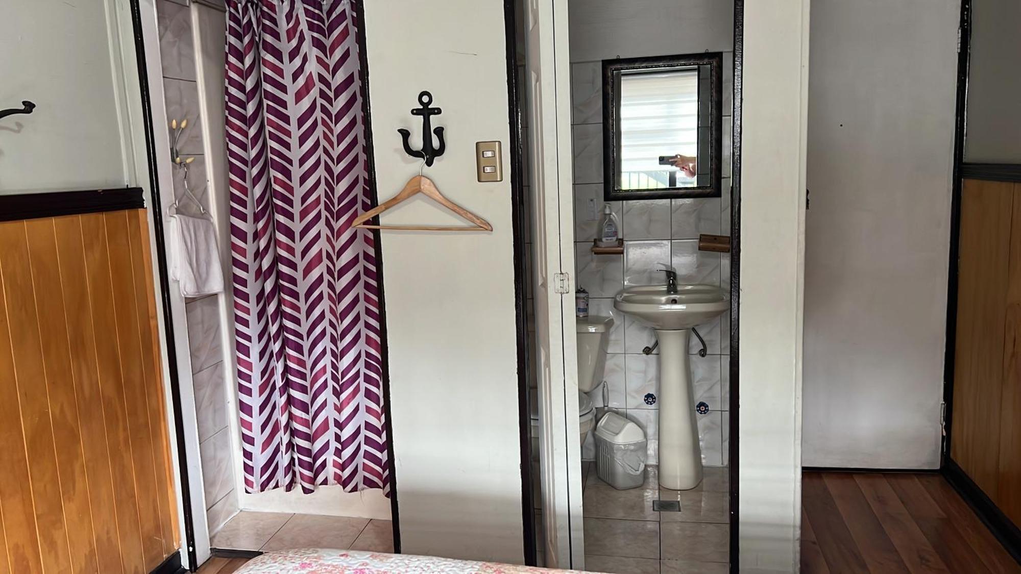 Hostal Victoria Пунта-Аренас Экстерьер фото